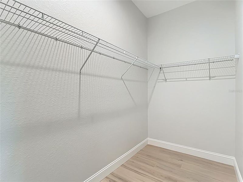 Spacious, unfurnished interior of a new home in , Englewood (Image 22).