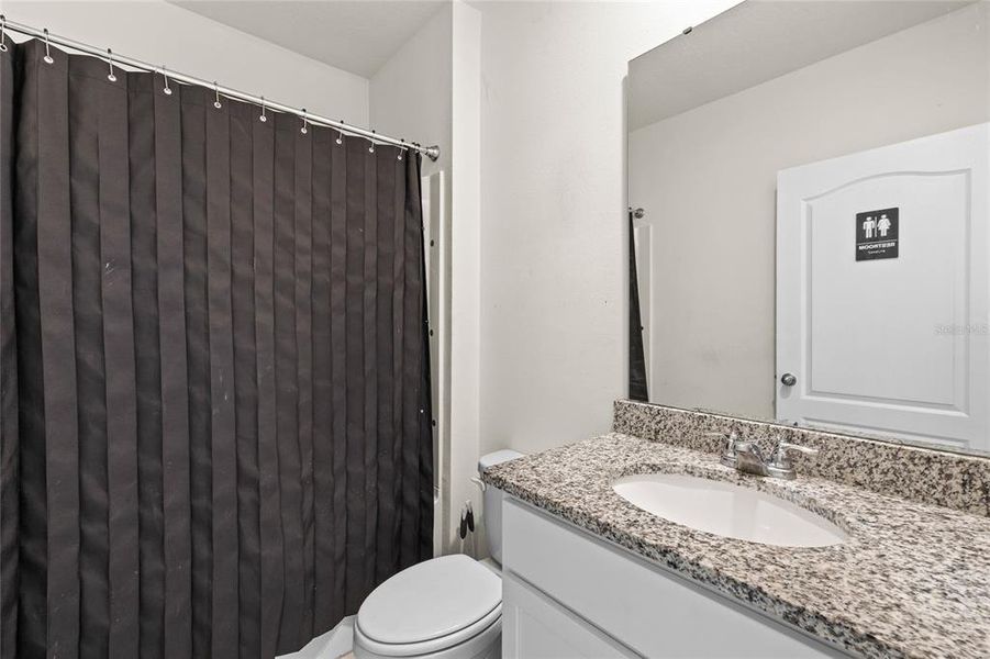 Furnished interior view inside a new home in Eden Hills, Lake Alfred (Image 6).