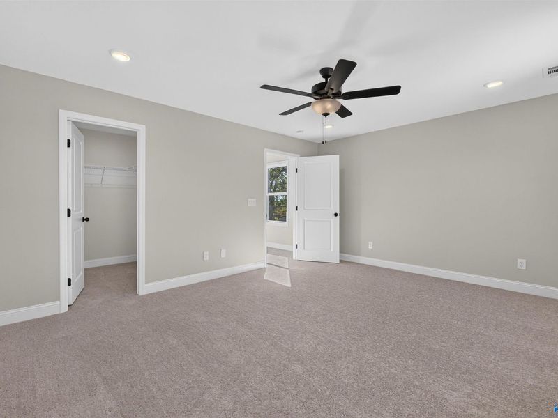 Spacious, unfurnished interior of a new home in Bailey Park, Fayetteville (Image 22). Spacious, unfurnished interior of a new home in Bailey Park, Fayetteville (Image 22).