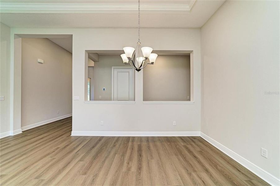 Spacious, unfurnished interior of a new home in Crestwood Estates, Valrico (Image 18).