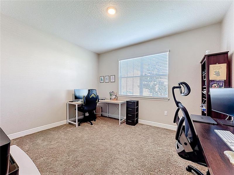 Furnished interior view inside a new home in , Orlando (Image 6).