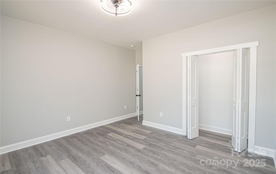 Spacious, unfurnished interior of a new home in , Chester (Image 38).