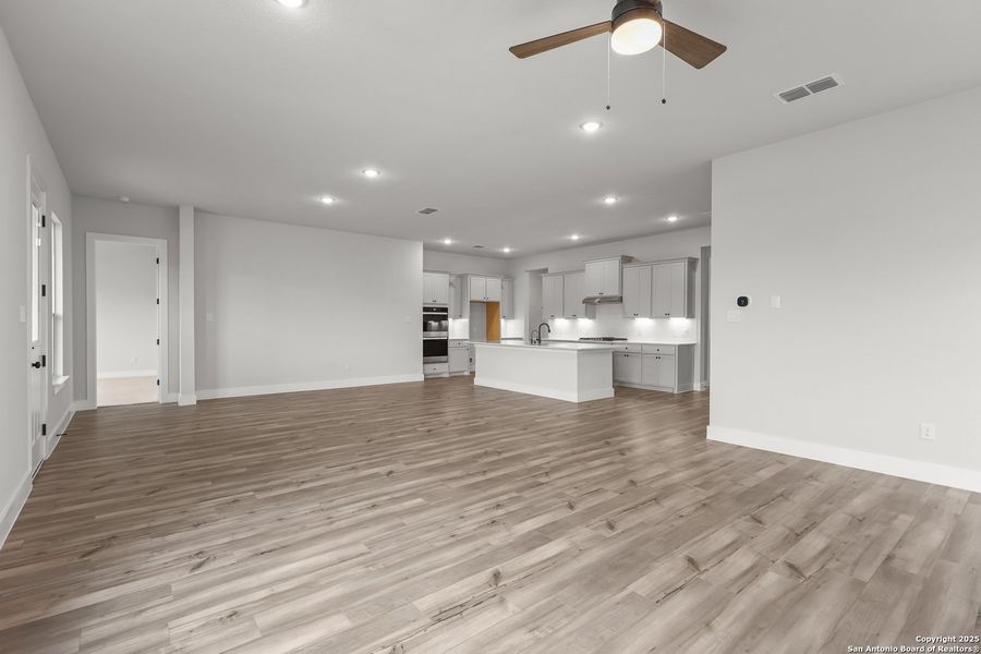Spacious, unfurnished interior of a new home in Homestead, Schertz (Image 23). Spacious, unfurnished interior of a new home in Homestead, Schertz (Image 23).