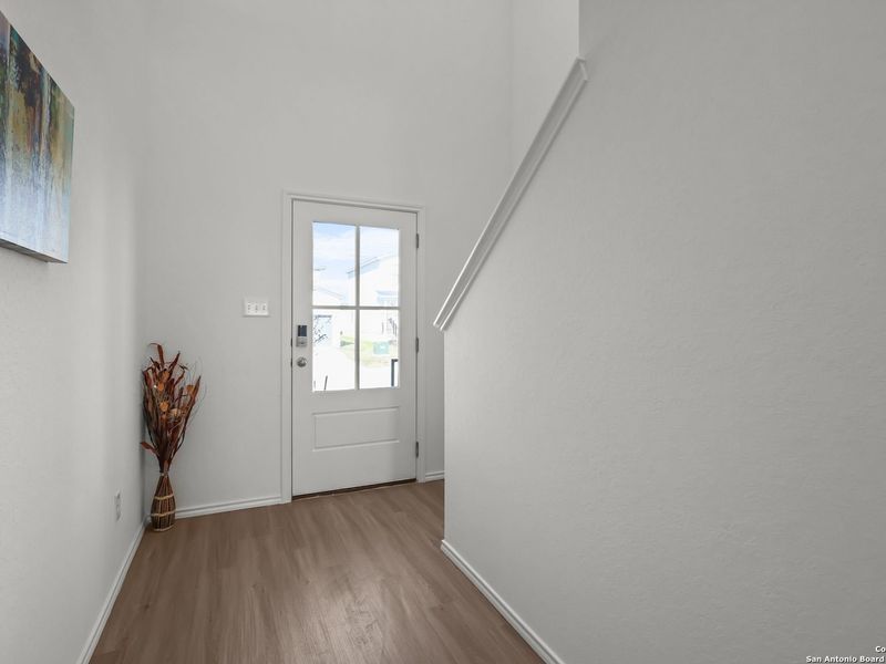 Spacious, unfurnished interior of a new home in Applewhite Meadows, San Antonio (Image 20).