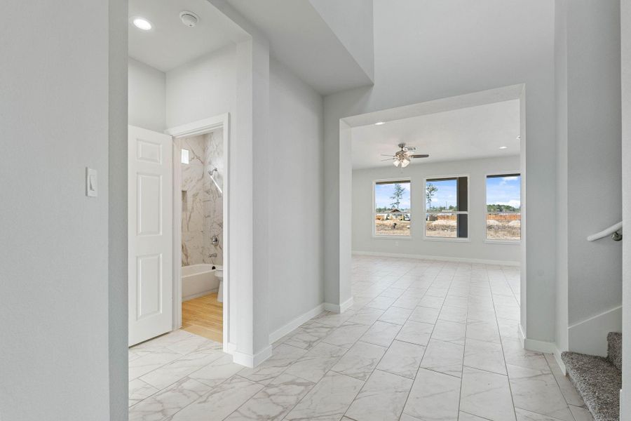 Spacious, unfurnished interior of a new home in , Conroe (Image 16).