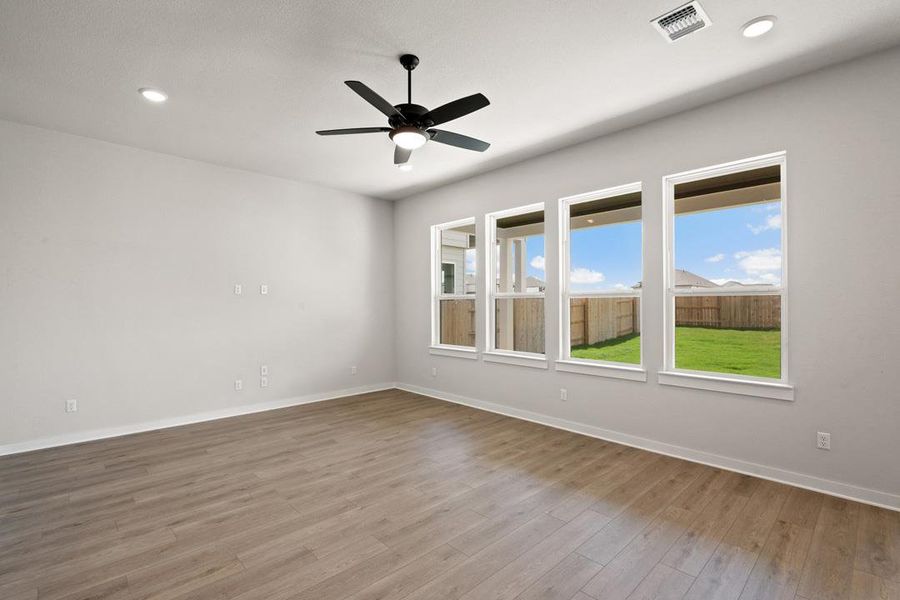 Spacious, unfurnished interior of a new home in Arbor Collection At Park Central, Georgetown (Image 28).