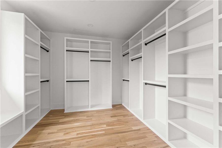 Spacious, unfurnished interior of a new home in , Atlanta (Image 21).