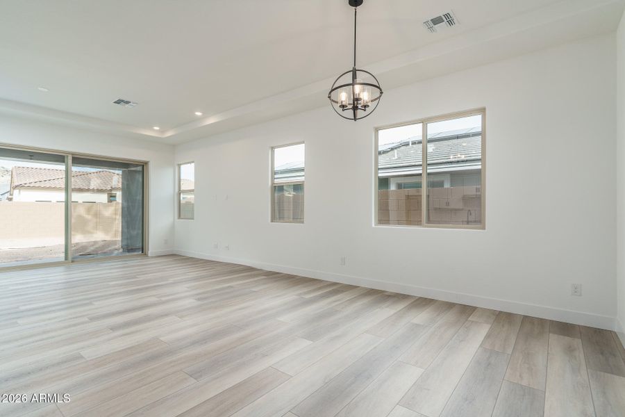 6) DINING TO GREAT ROOM