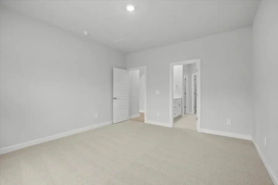 Spacious, unfurnished interior of a new home in Shiloh Valley, Piedmont (Image 19). Spacious, unfurnished interior of a new home in Shiloh Valley, Piedmont (Image 19).