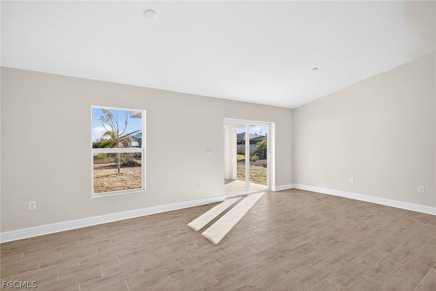Spacious, unfurnished interior of a new home in Cape Coral, Cape Coral (Image 19). Spacious, unfurnished interior of a new home in Cape Coral, Cape Coral (Image 19).
