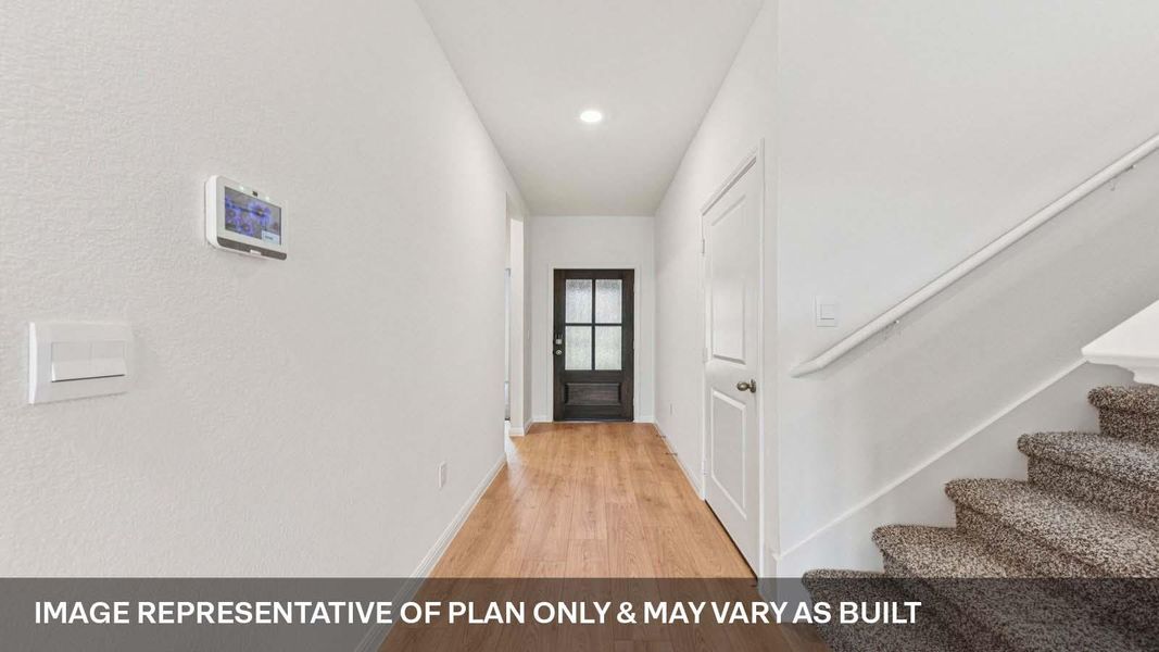 Spacious, unfurnished interior of a new home in Bar W Ranch, Leander (Image 30).
