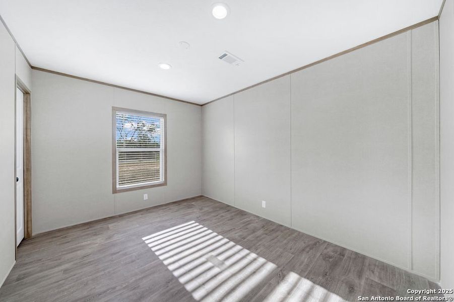 Spacious, unfurnished interior of a new home in , Moore (Image 16).