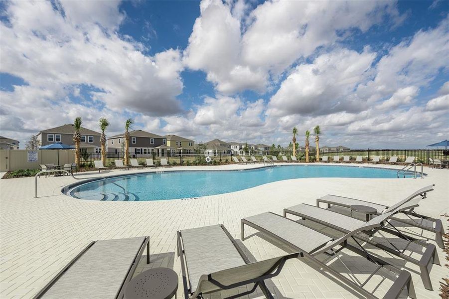 Community amenities in Waterstone, Groveland (Image 17).