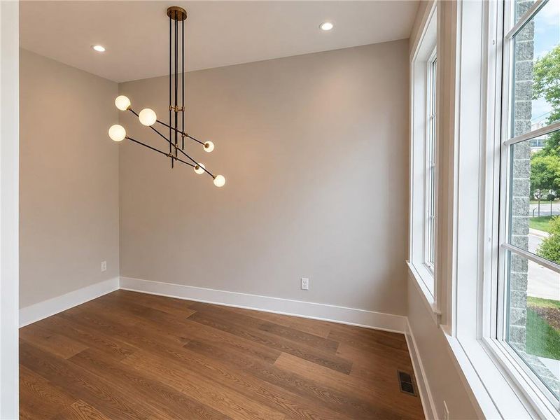 Spacious, unfurnished interior of a new home in , Atlanta (Image 17).