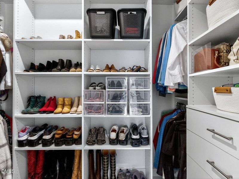 027-1280x960-primary-closet 027-1280x960-primary-closet