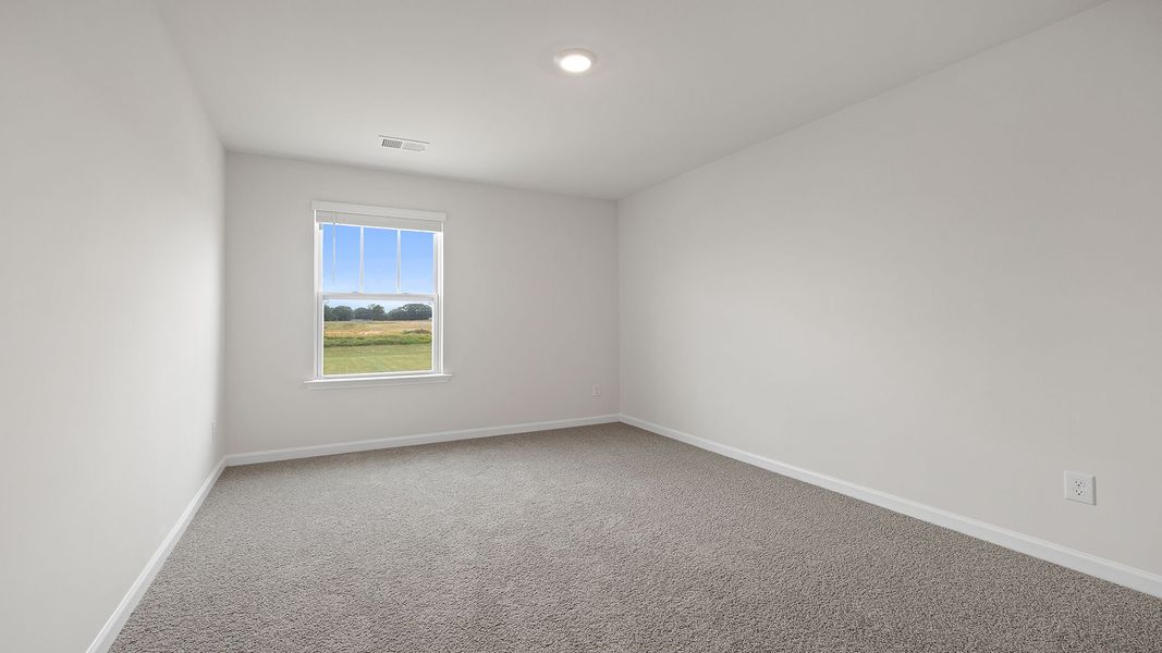 Spacious, unfurnished interior of a new home in Cloverdale Hills, Piedmont (Image 21).