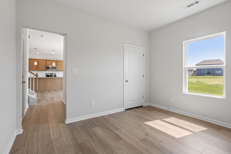 Spacious, unfurnished interior of a new home in Cambridge Reserve, Angier (Image 16).