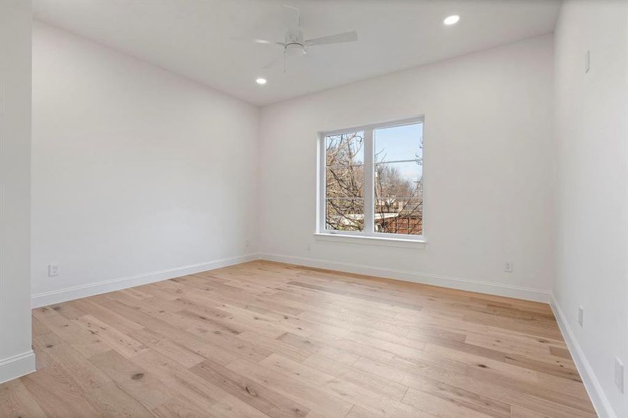 Spacious, unfurnished interior of a new home in , Dallas (Image 22). Spacious, unfurnished interior of a new home in , Dallas (Image 22).