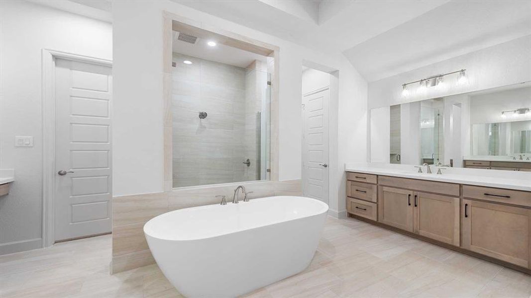 Furnished interior view inside a new home in Myrtle Creek 71', Waxahachie (Image 7). Furnished interior view inside a new home in Myrtle Creek 71', Waxahachie (Image 7).