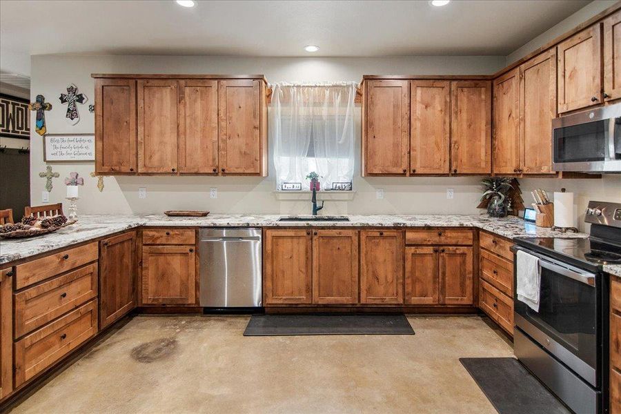 Furnished interior view inside a new home in , Kingsland (Image 3).