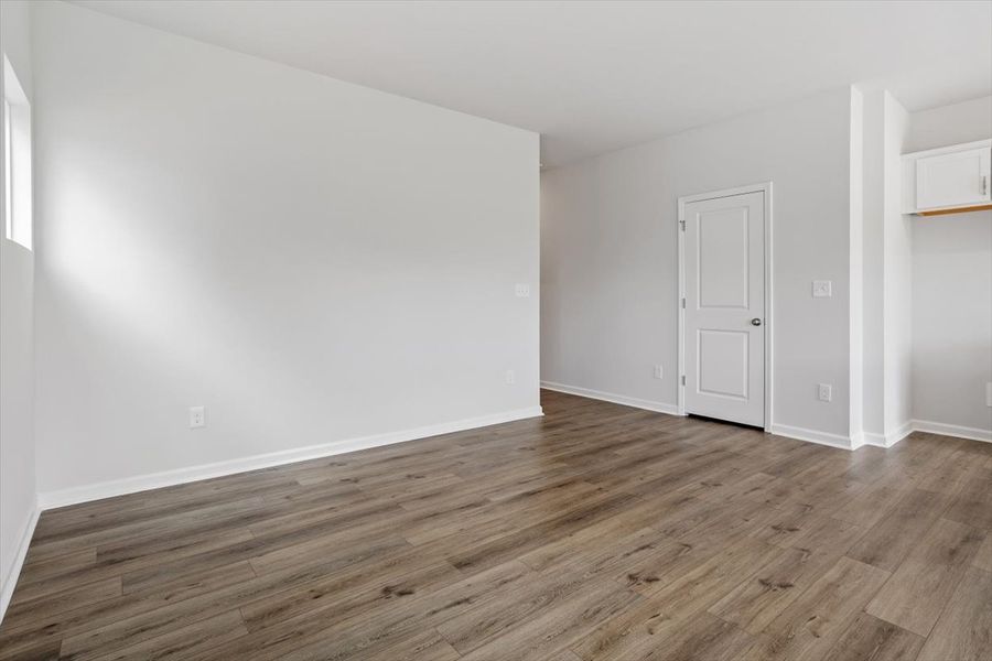 Spacious, unfurnished interior of a new home in Sweetbrier, Durham (Image 18).