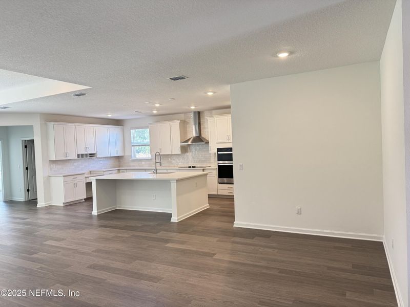 Image 36 of a home in .