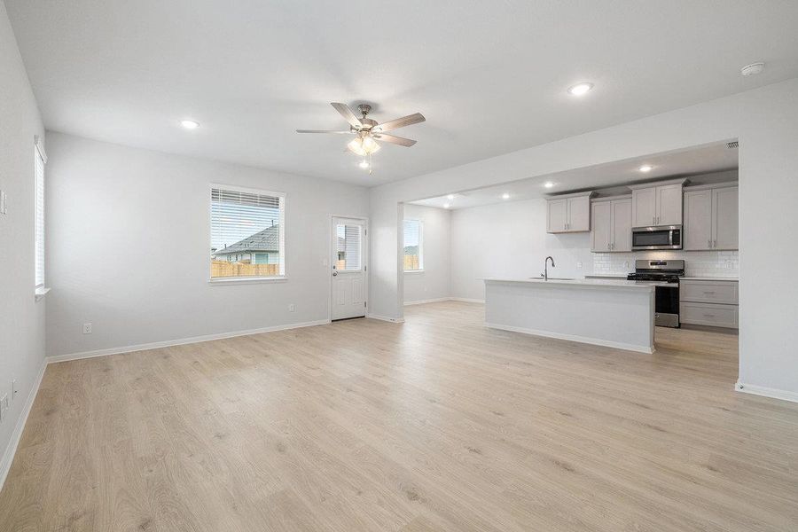 Photos of similar home. Actual home under construction.