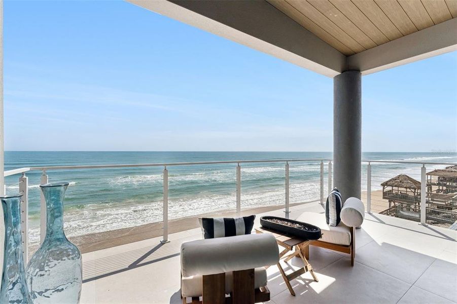 Exterior details and patio area of a home in , New Smyrna Beach (Image 30).