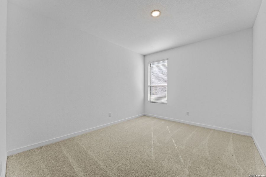 Spacious, unfurnished interior of a new home in Grace Valley, Marion (Image 18).