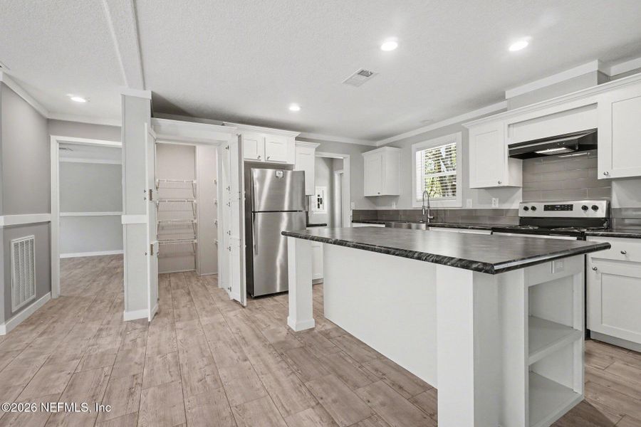 Furnished interior view inside a new home in , Yulee (Image 4). Furnished interior view inside a new home in , Yulee (Image 4).