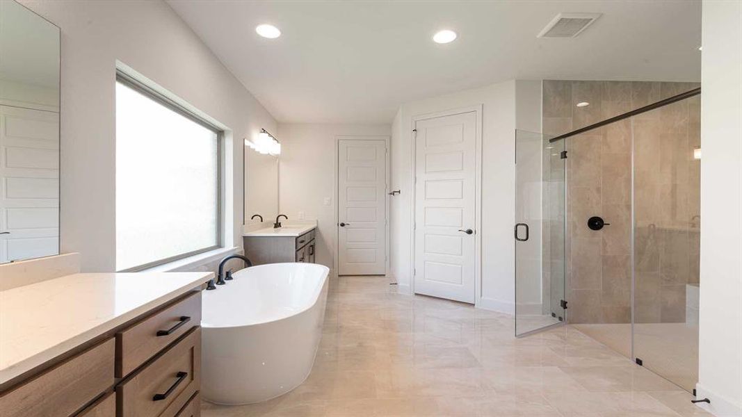 Furnished interior view inside a new home in Somerset Park 80', Rockwall (Image 5). Furnished interior view inside a new home in Somerset Park 80', Rockwall (Image 5).