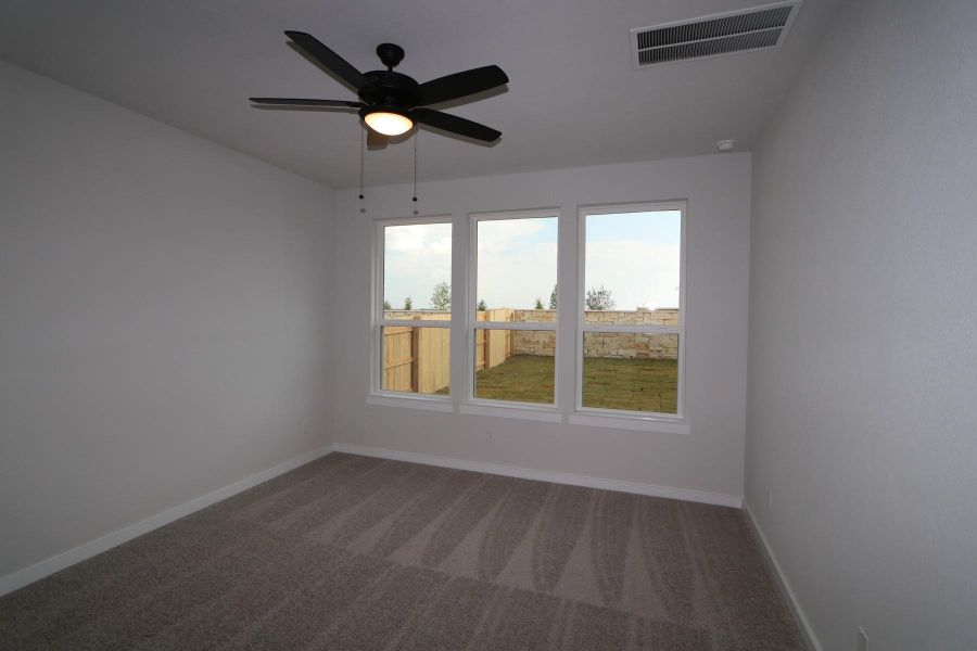 Spacious, unfurnished interior of a new home in Flora, Hutto (Image 30).