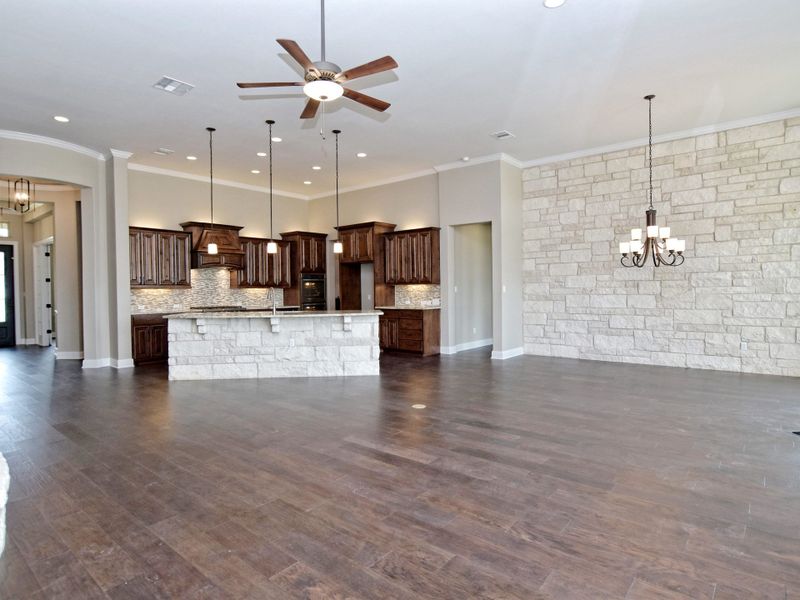 Representative unfurnished interior of a home built from the San Simeon II by Giddens Homes in Clearwater Ranch, Liberty Hill (Image 84).