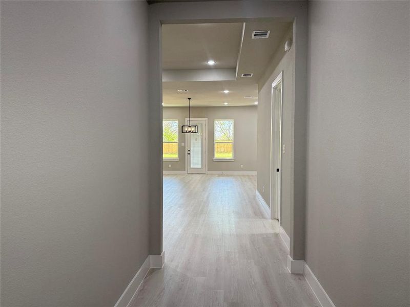 Spacious, unfurnished interior of a new home in , Dallas (Image 15).