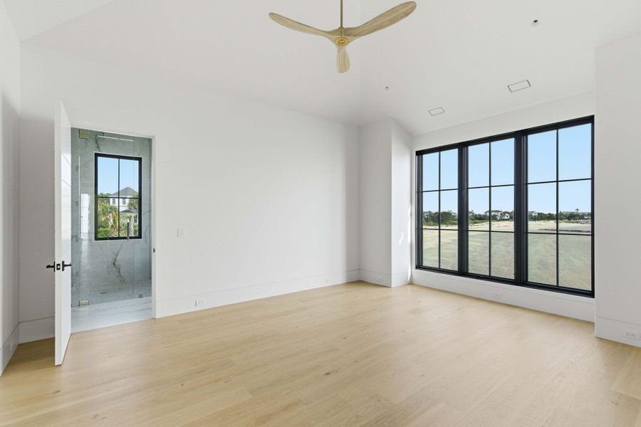 Spacious, unfurnished interior of a new home in , Sullivan's Island (Image 55).