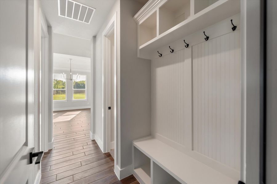 Spacious, unfurnished interior of a new home in Vista Oaks Estates, Royse City (Image 26). Spacious, unfurnished interior of a new home in Vista Oaks Estates, Royse City (Image 26).