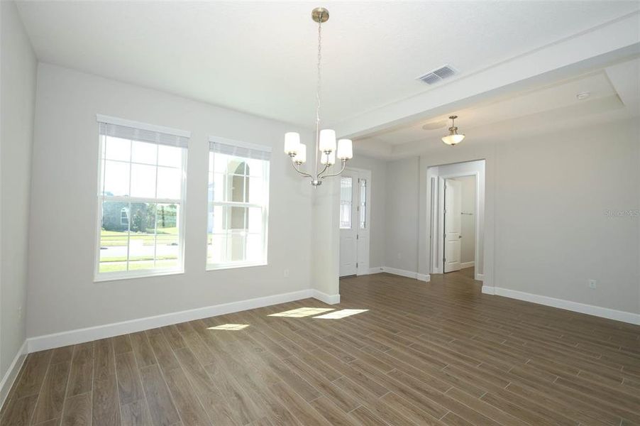 Spacious, unfurnished interior of a new home in Wolf Lake Ranch, Apopka (Image 40).