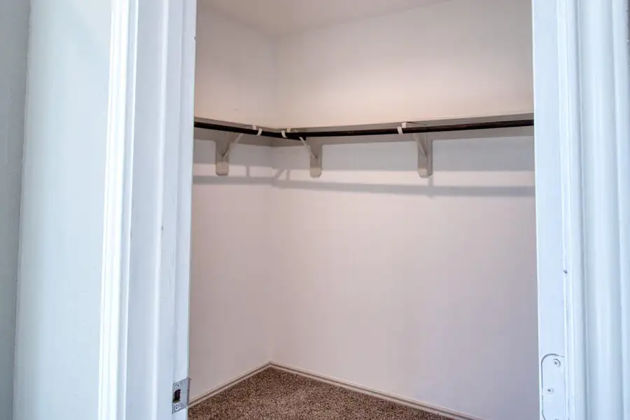 Spacious, unfurnished interior of a new home in Central Park, Texas City (Image 9). Spacious, unfurnished interior of a new home in Central Park, Texas City (Image 9).