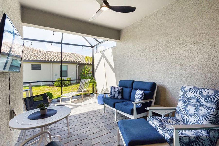 Exterior details and patio area of a home in , Bradenton (Image 24).