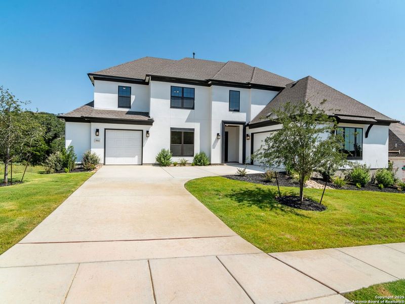 Image 50 of a home in Verandas at the Rim.