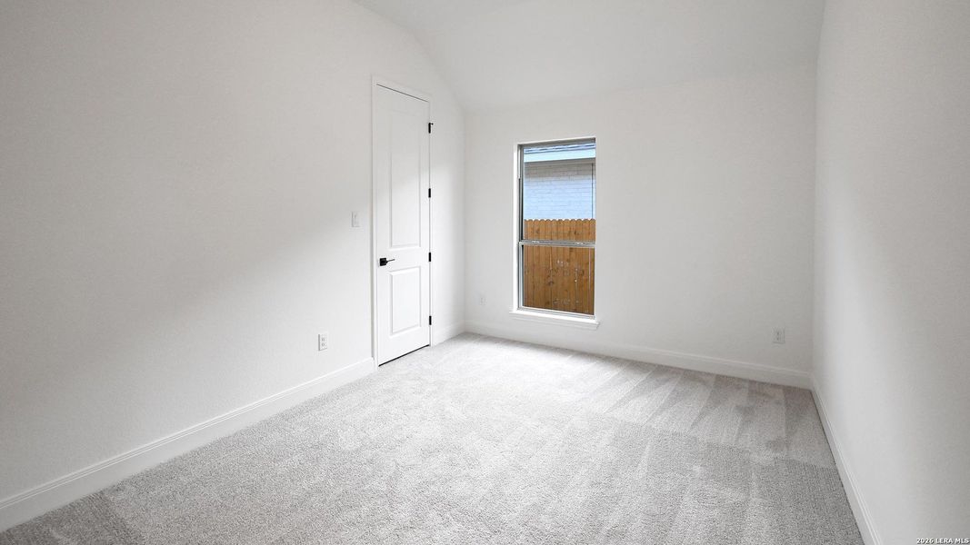 Spacious, unfurnished interior of a new home in Meadows of Mill Creek, Seguin (Image 18).