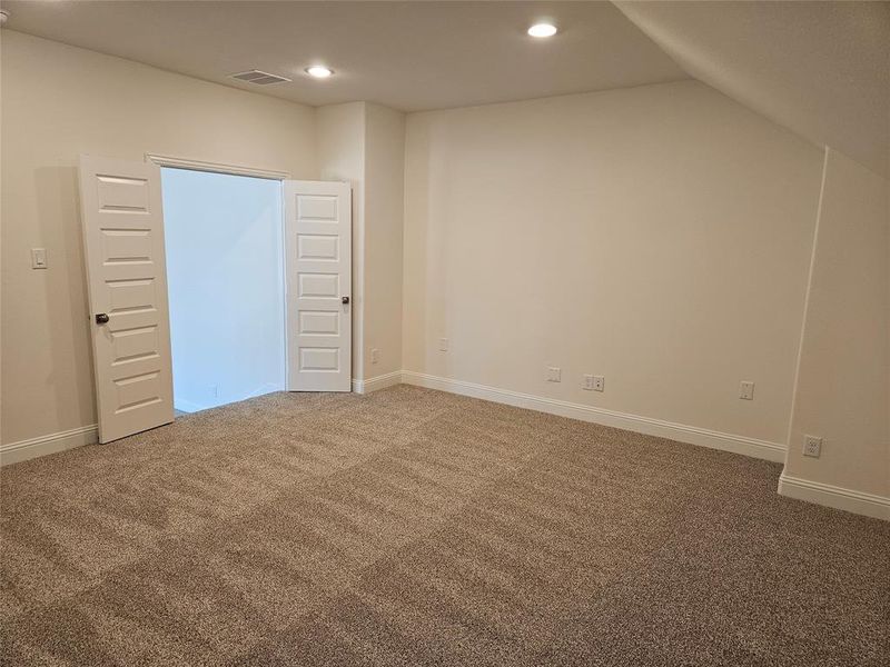 Spacious, unfurnished interior of a new home in , Van Alstyne (Image 19). Spacious, unfurnished interior of a new home in , Van Alstyne (Image 19).