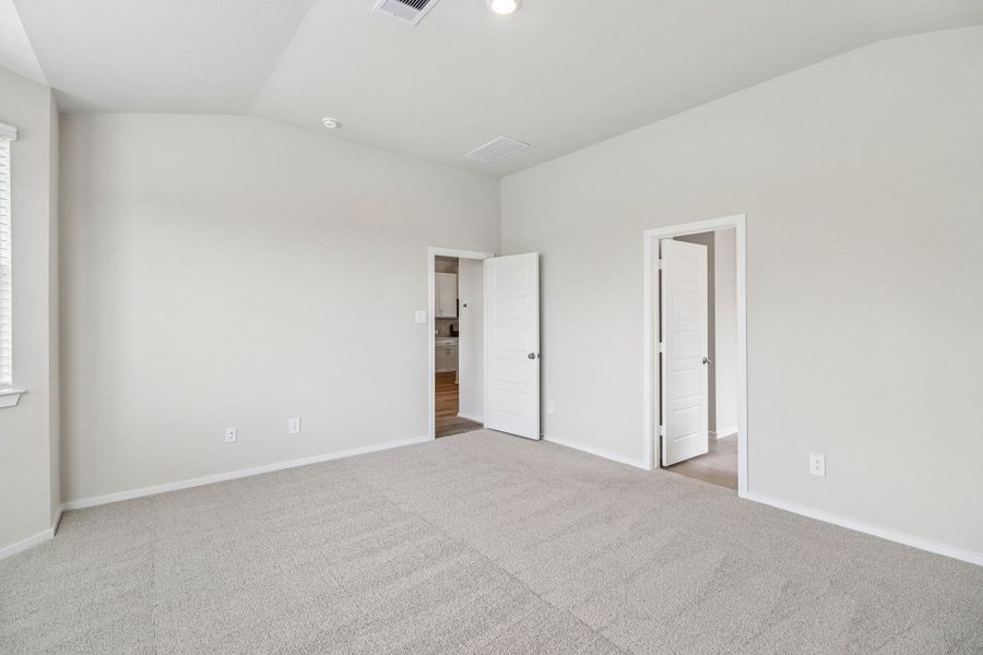 Spacious, unfurnished interior of a new home in Riviera Pines - Premier Series, Huffman (Image 18). Spacious, unfurnished interior of a new home in Riviera Pines - Premier Series, Huffman (Image 18).