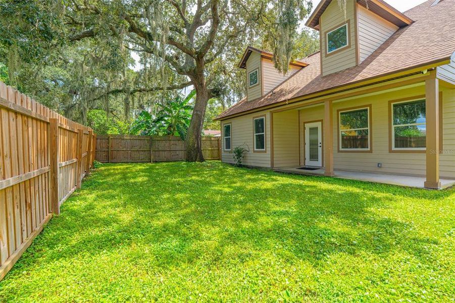 Front exterior of a new home in , Longwood, FL, highlighting curb appeal (Image 26). Front exterior of a new home in , Longwood, FL, highlighting curb appeal (Image 26).