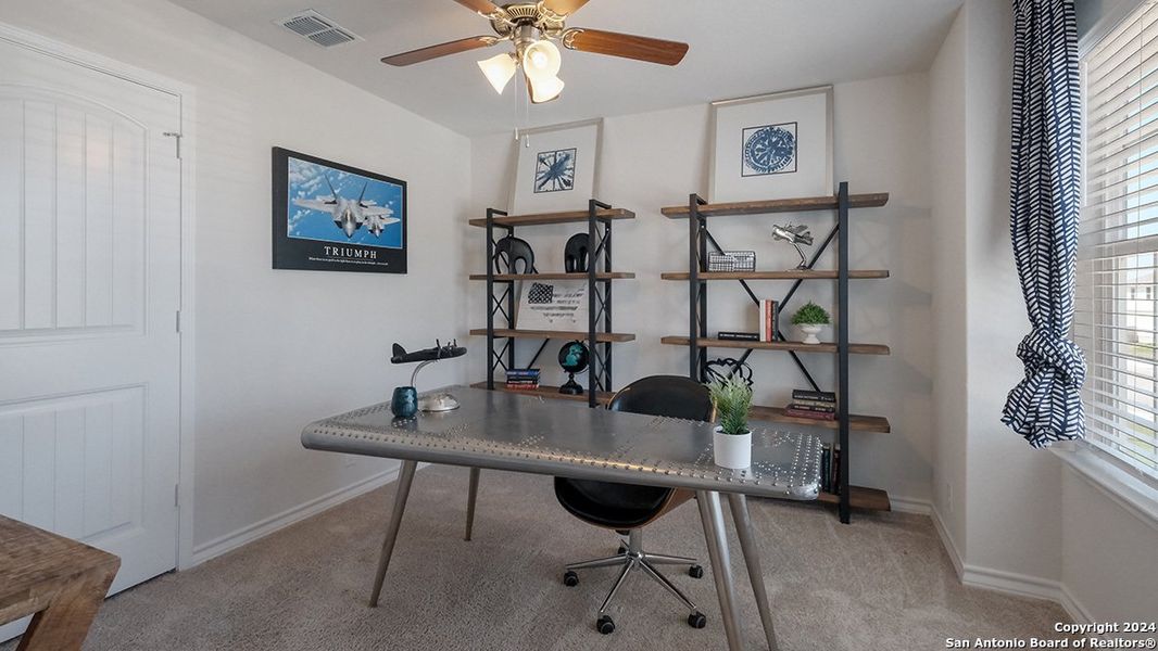 Furnished interior view inside a new home in Redbird Ranch, San Antonio (Image 4). Furnished interior view inside a new home in Redbird Ranch, San Antonio (Image 4).