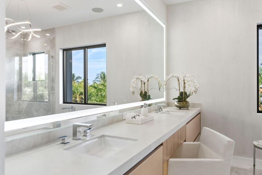 1050 NE 3rd Ave Boca Raton FL-104