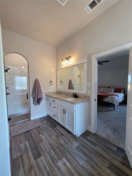 Image 36 of a home in .