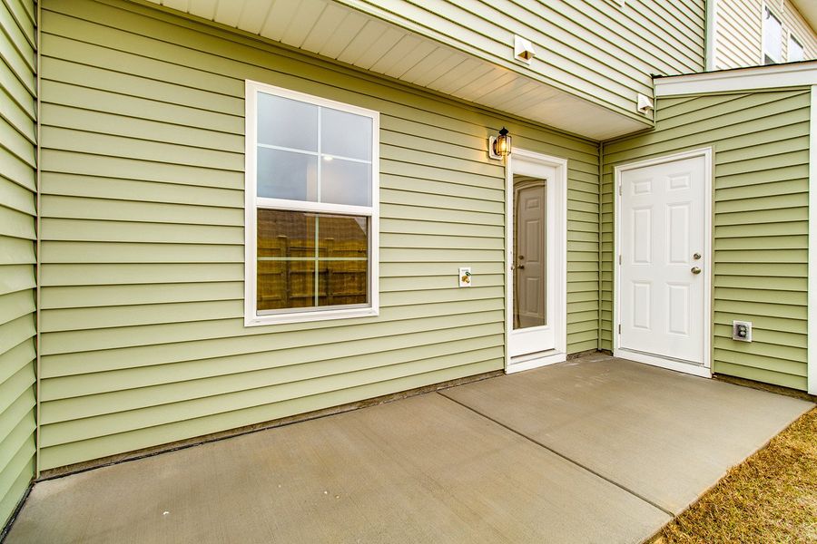 Exterior details and patio area of a home in Astoria, Columbia (Image 3).