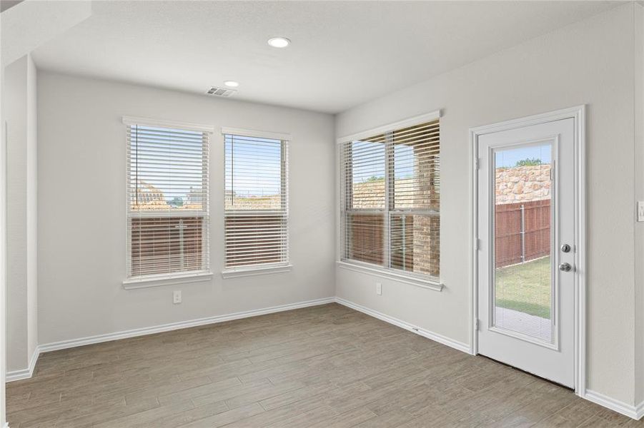 08. 1817 Hazer - Dining