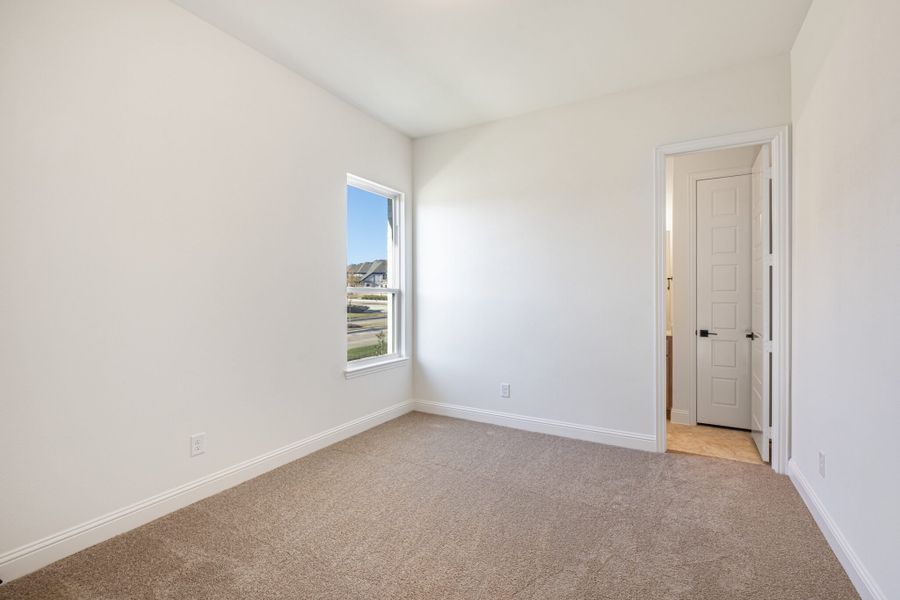 Spacious, unfurnished interior of a new home in Milrany Ranch, Melissa (Image 26).